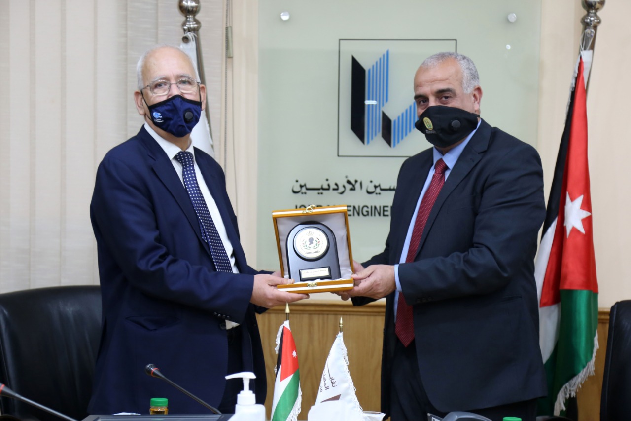 A cooperation agreement between the university and the Jordanian Engineers Association